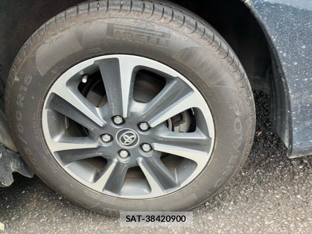 Toyota NOAH 2017-08 8881207-4