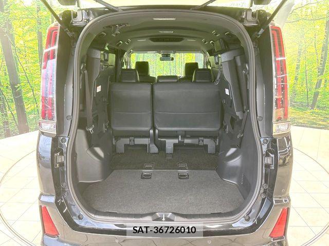 Toyota NOAH 2020-01 8881199-10
