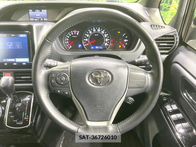 Toyota NOAH 2020-01 8881199-11