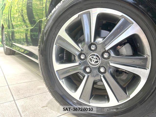 Toyota NOAH 2020-01 8881199-13