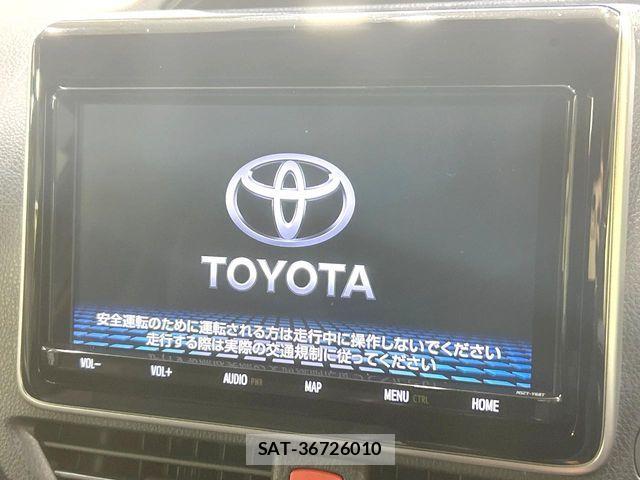 Toyota NOAH 2020-01 8881199-2
