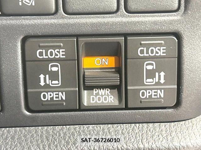 Toyota NOAH 2020-01 8881199-4