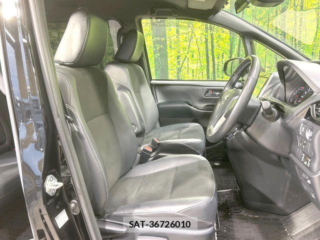 Toyota NOAH 2020-01 8881199-7