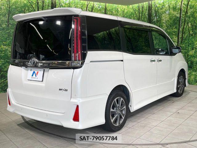 Toyota NOAH 2021-03 8881200-18