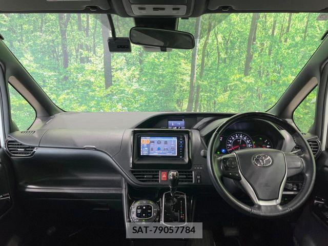Toyota NOAH 2021-03 8881200-1