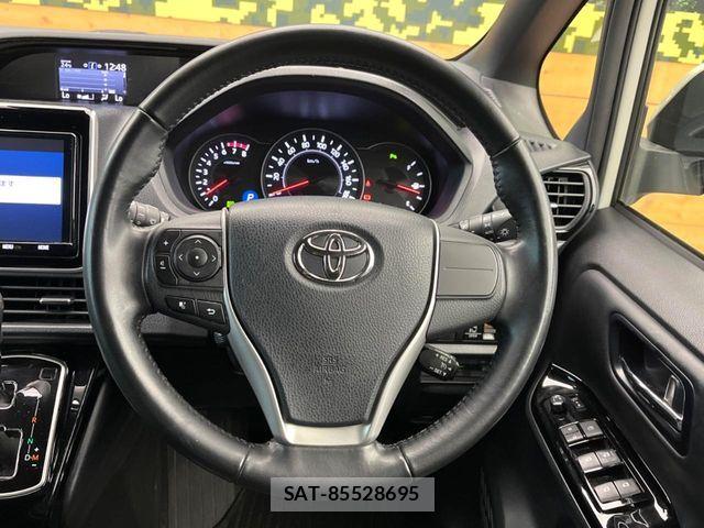 Toyota NOAH 2019-02 8881197-11