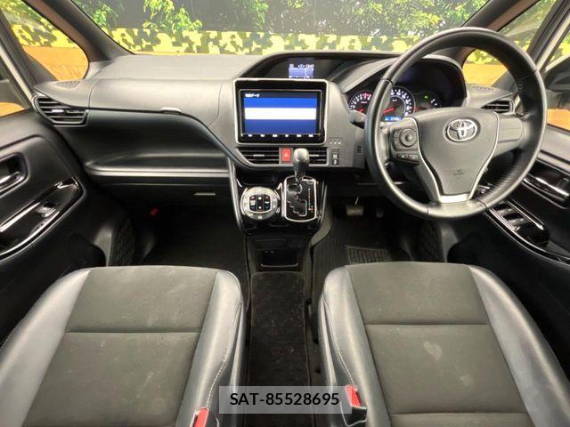 Toyota NOAH 2019-02 8881197-1