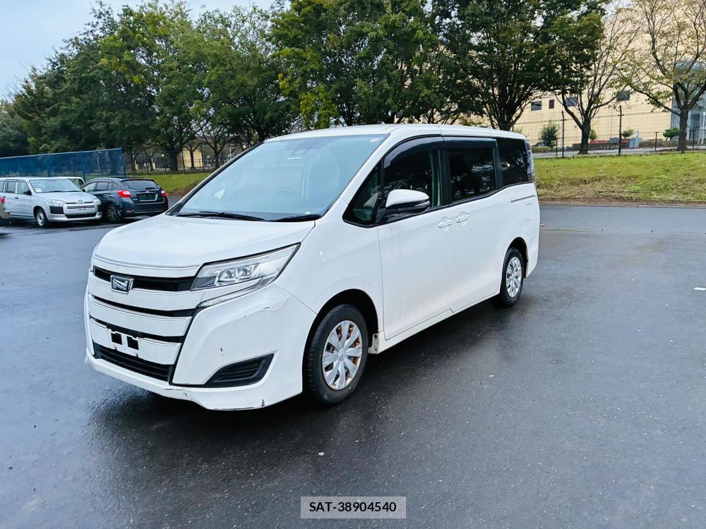 Toyota NOAH 2019-08 8878490-0