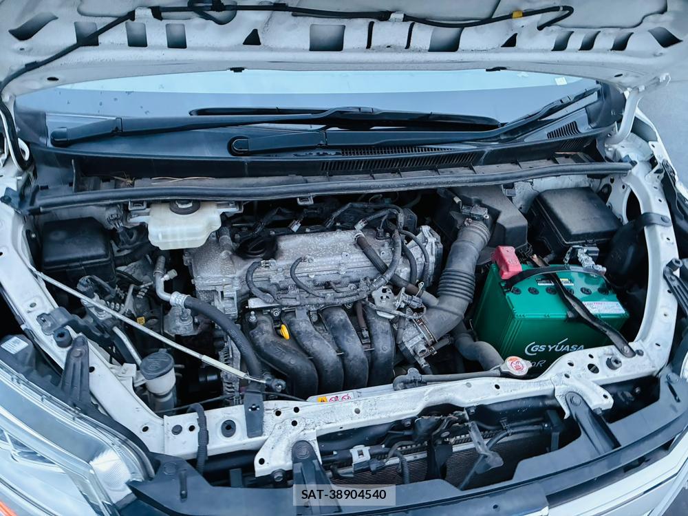 Toyota NOAH 2019-08 8878490-36