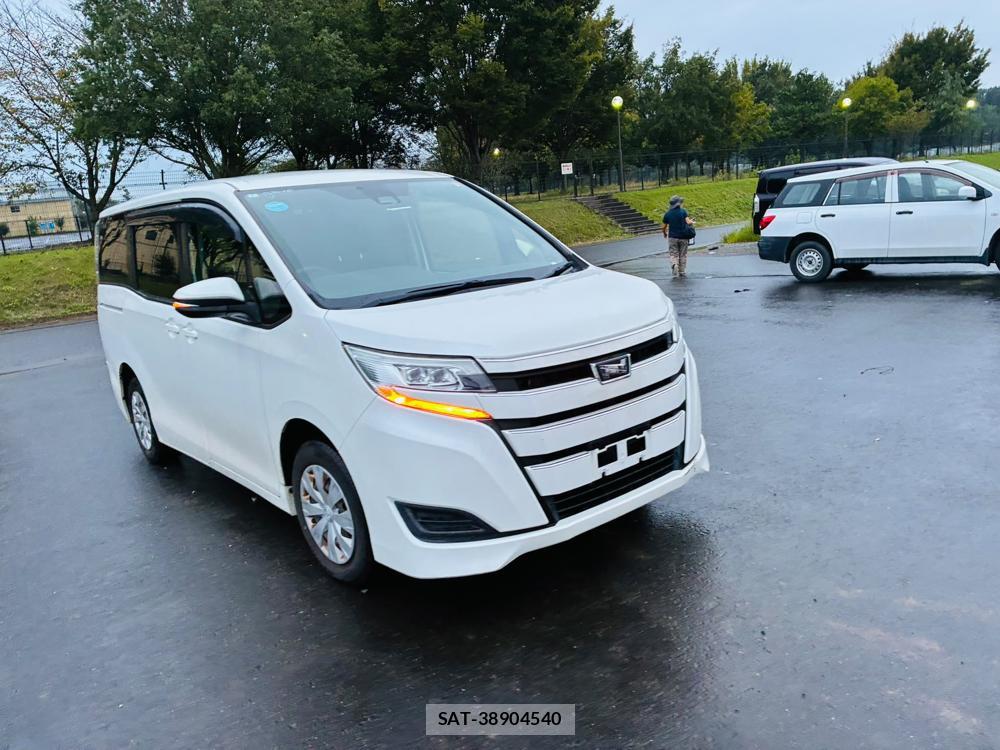 Toyota NOAH 2019-08 8878490-6