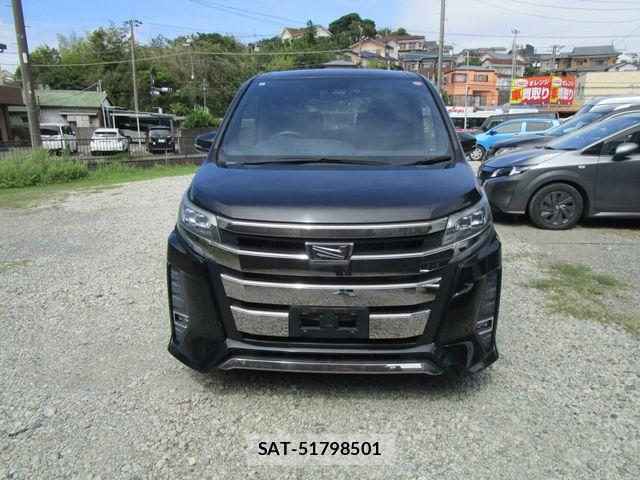 Toyota NOAH 2017-10 8881204-0