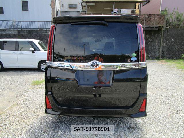 Toyota NOAH 2017-10 8881204-4