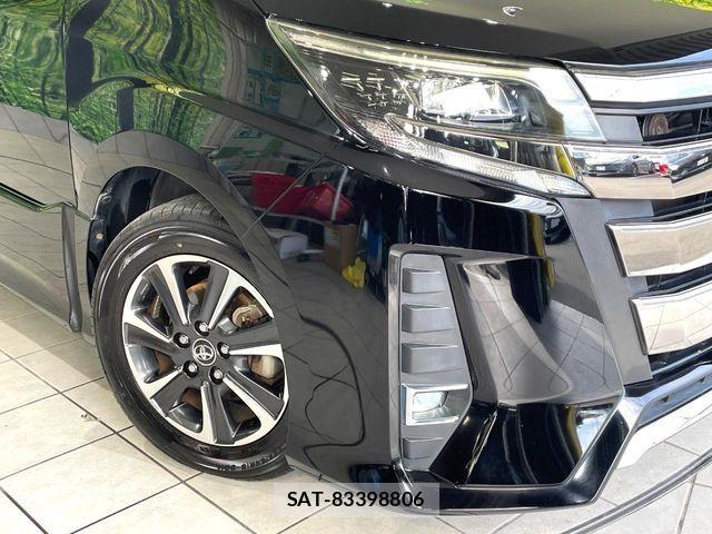 Toyota NOAH 2017-10 8881203-13