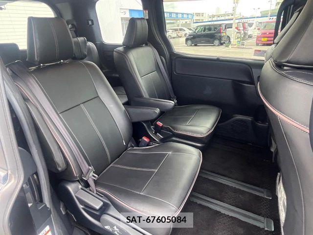 Toyota NOAH 2020-07 8881198-9