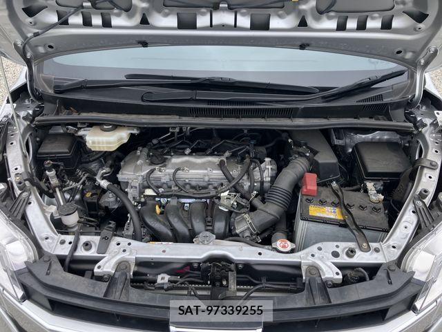 Toyota NOAH 2021-08 8881206-25