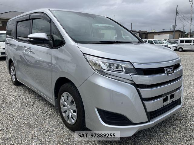 Toyota NOAH 2021-08 8881206-4