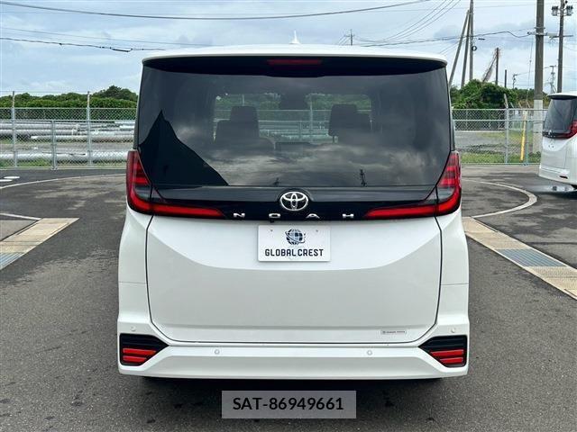 Toyota NOAH 2025-06 8881196-7