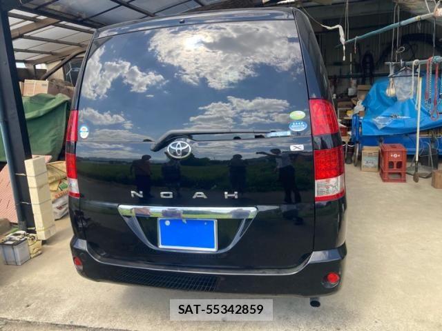 Toyota NOAH 2005-10 8884065-5