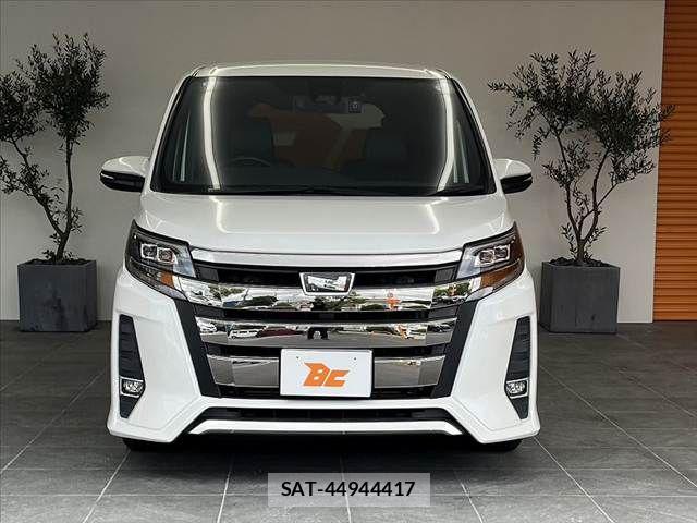 Toyota NOAH 2018-07 8884059-8