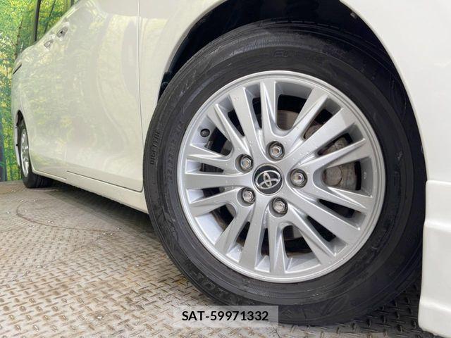Toyota NOAH 2015-03 8884061-13