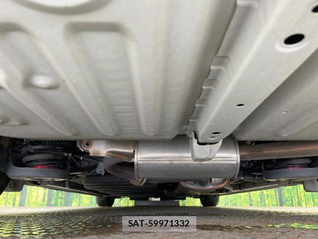 Toyota NOAH 2015-03 8884061-18