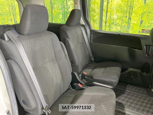 Toyota NOAH 2015-03 8884061-8