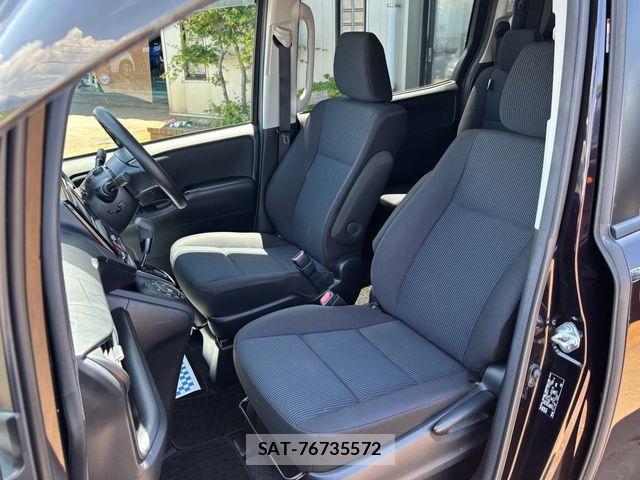 Toyota NOAH 2020-08 1029954-7