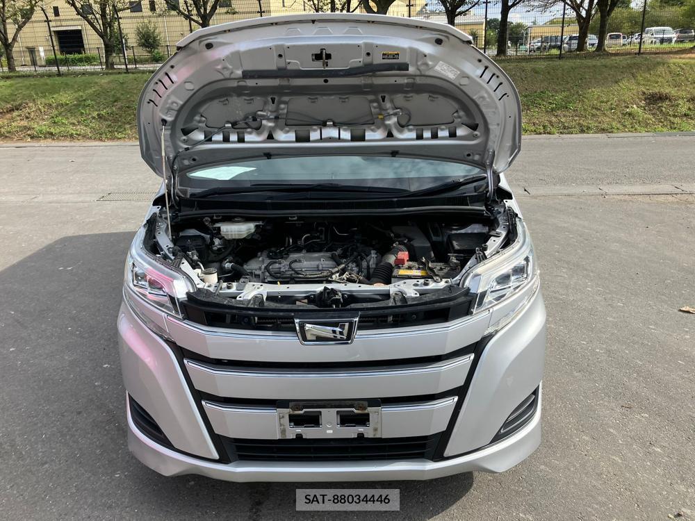 Toyota NOAH 2018 1277654-33