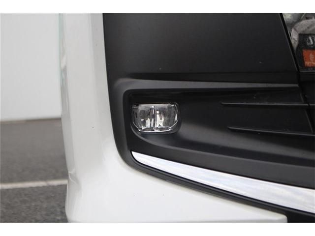 Toyota NOAH 2023-01 3678210-14