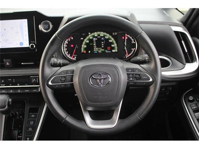 Toyota NOAH 2023-01 3678210-22