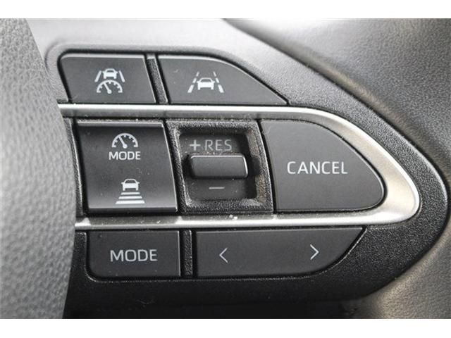 Toyota NOAH 2023-01 3678210-4