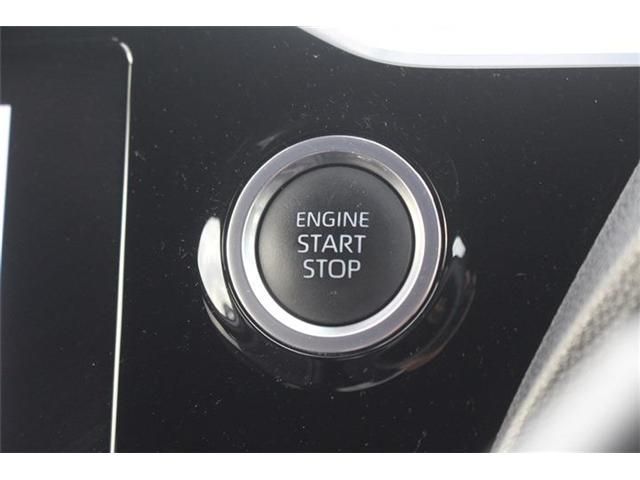 Toyota NOAH 2023-01 3678210-6
