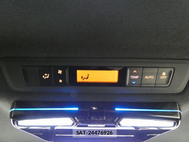 Toyota NOAH 2021-03 4242578-22