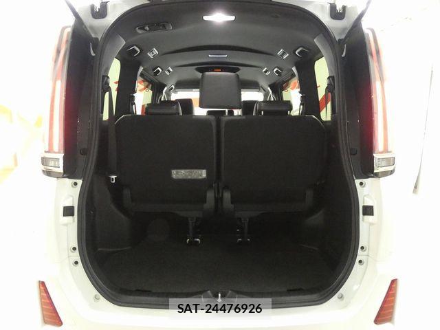 Toyota NOAH 2021-03 4242578-6