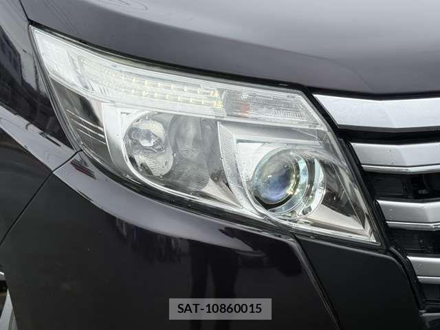 Toyota NOAH 2016-12 5874143-15