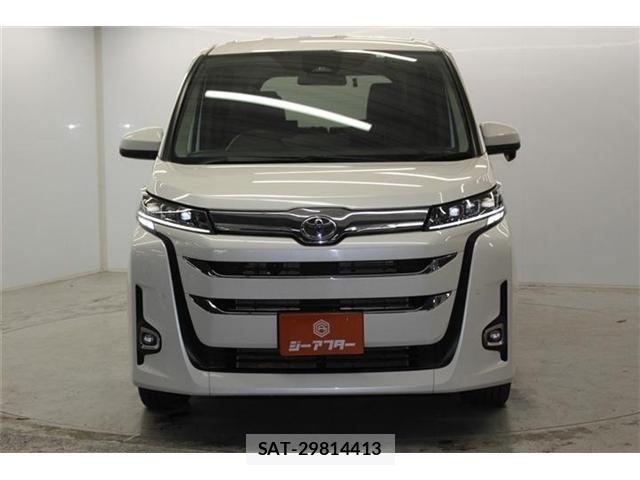 Toyota NOAH 2023-03 5874141-1