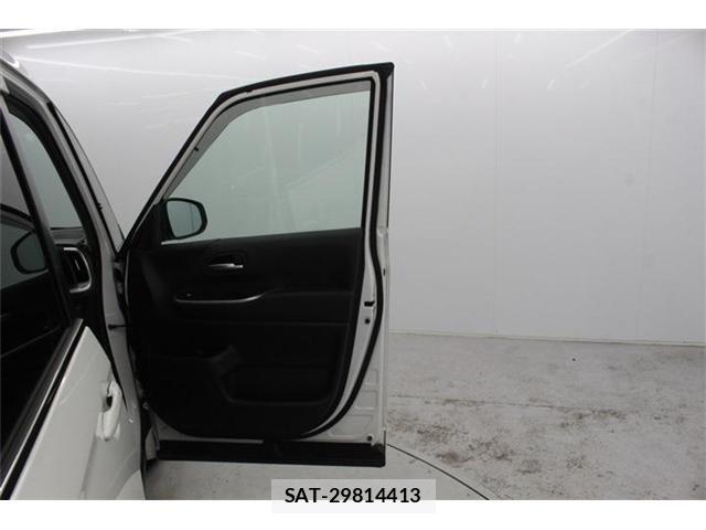 Toyota NOAH 2023-03 5874141-29