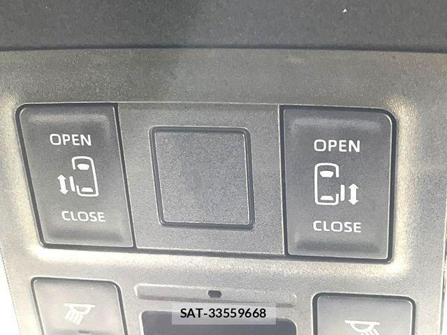 Toyota NOAH 2025-04 6014673-2
