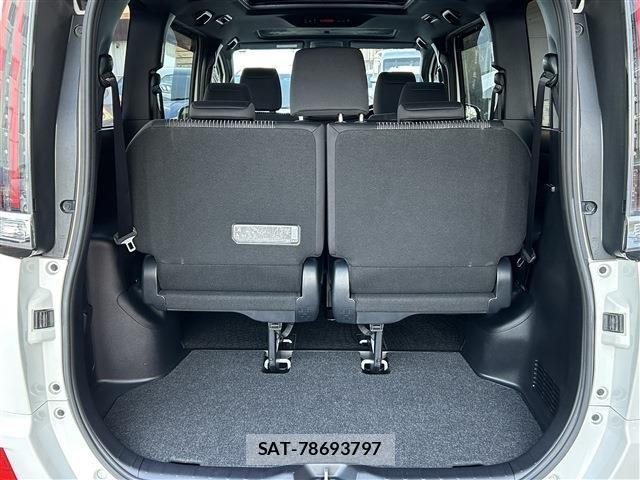 Toyota NOAH 2018-04 6246314-26