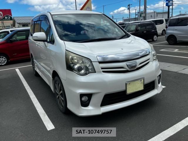 Toyota NOAH 2010-09 6276989-0