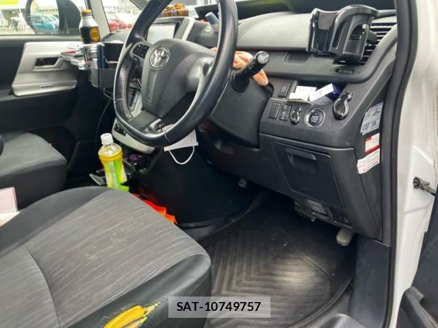 Toyota NOAH 2010-09 6276989-10