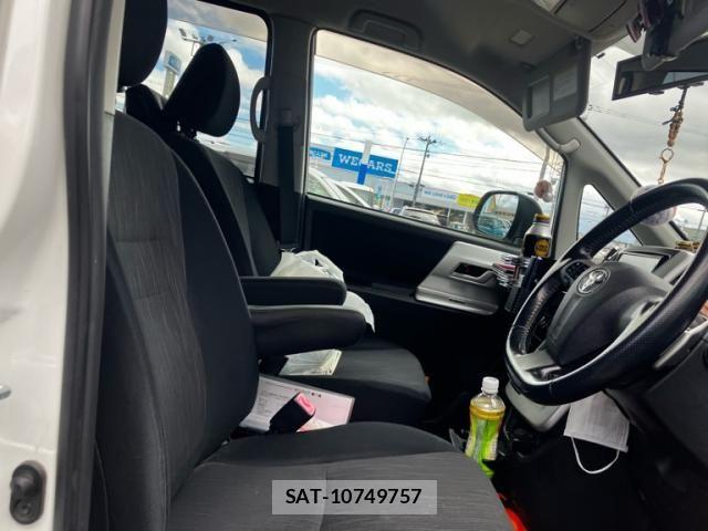 Toyota NOAH 2010-09 6276989-11