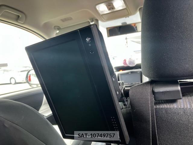 Toyota NOAH 2010-09 6276989-14