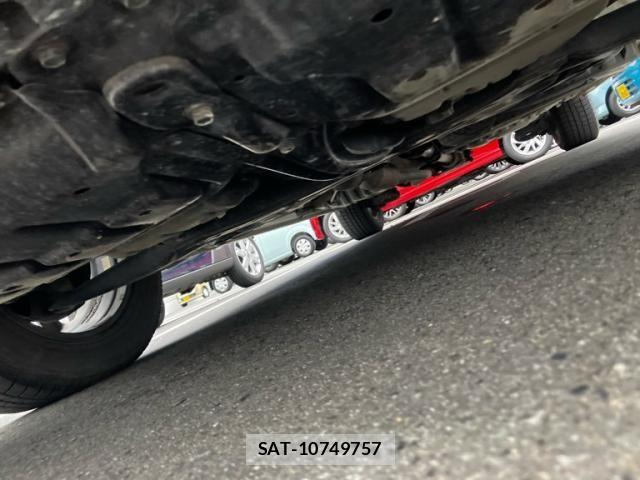Toyota NOAH 2010-09 6276989-2