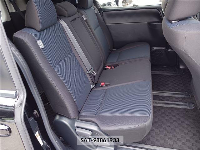 Toyota NOAH 2021-04 6272476-14