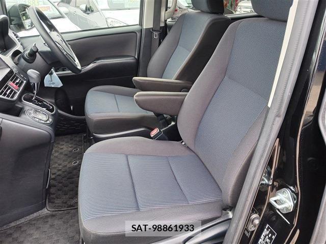 Toyota NOAH 2021-04 6272476-15
