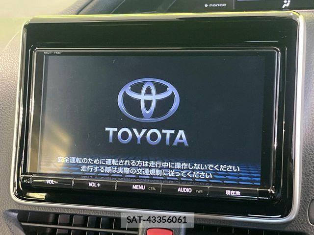 Toyota NOAH 2017-08 6501186-4