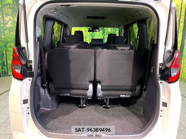 Toyota NOAH 2022-12 6546246-7