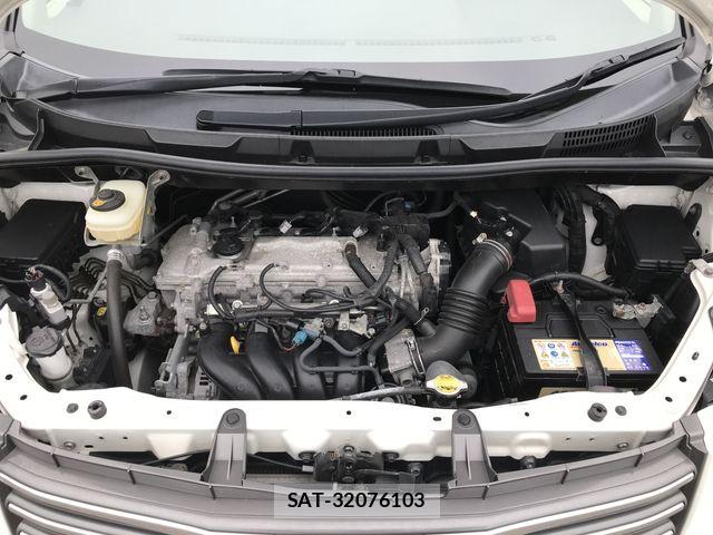 Toyota NOAH 2013-05 6613781-29