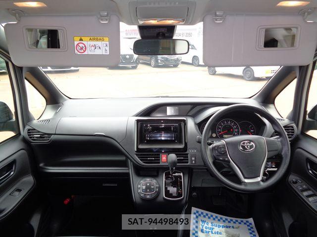 Toyota NOAH 2020-09 6613780-14